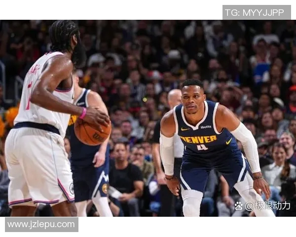 尼克斯与国王激战正酣NBA赛场上演精彩对决与战术较量 尼克斯与国王激战正酣NBA赛场上演精彩对决与战术较量